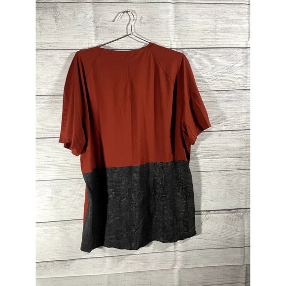 Lululemon Athletica - Men's Orange/Gray Metal Vent Tech T-Shirt - Size XXL - Picture 2 of 4